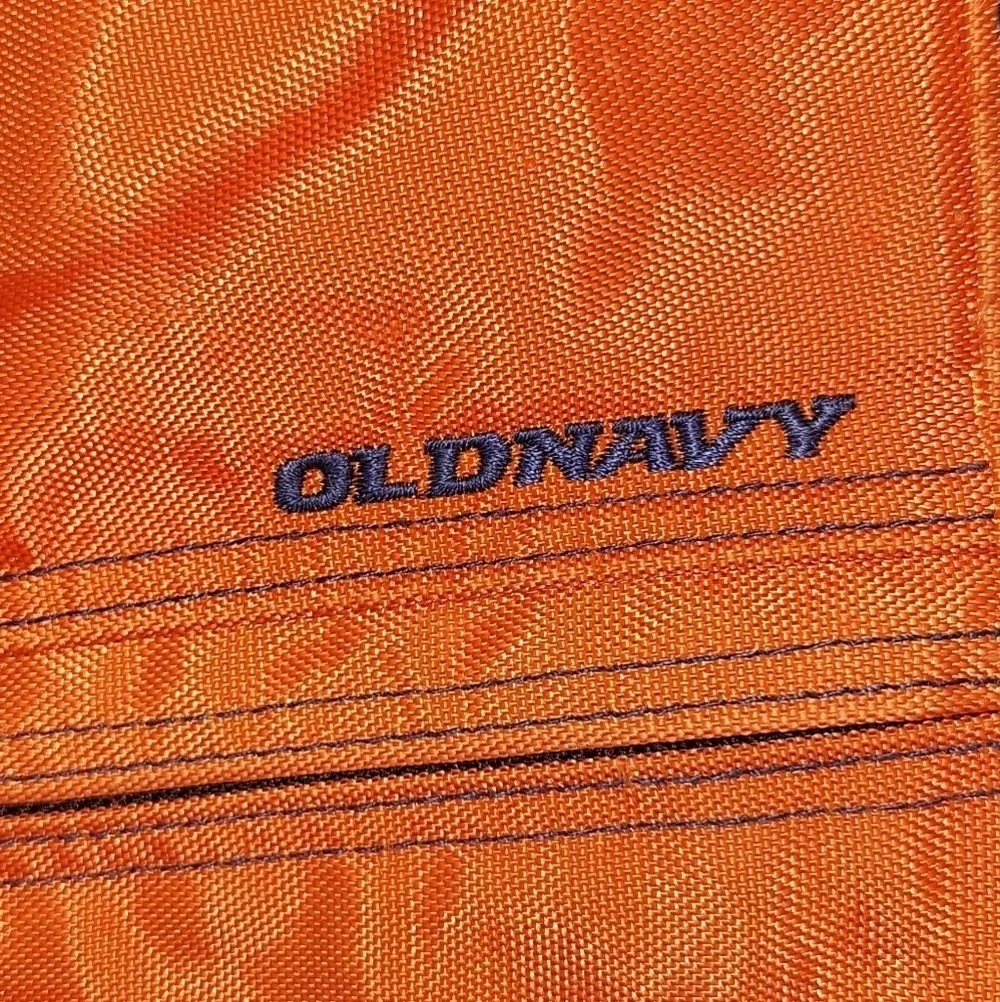 Old Navy orange large sling bag. Pre-owned but in good condition.